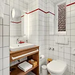 Artistique Hotell *